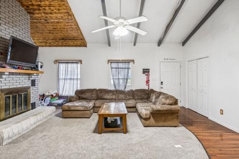 305 Oak Leaf Circle Winchester TN 37398