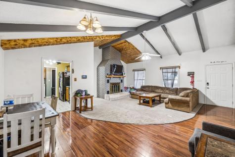 305 Oak Leaf Circle Winchester TN 37398