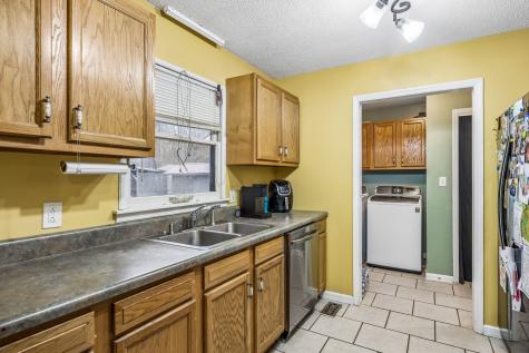 305 Oak Leaf Circle Winchester TN 37398