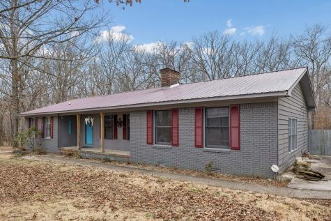 305 Oak Leaf Circle Winchester TN 37398