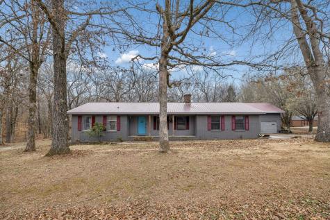 305 Oak Leaf Circle Winchester TN 37398