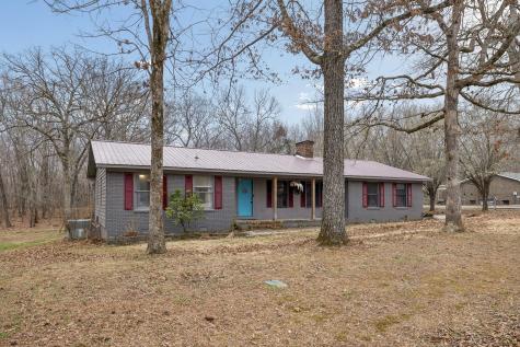 305 Oak Leaf Circle Winchester TN 37398