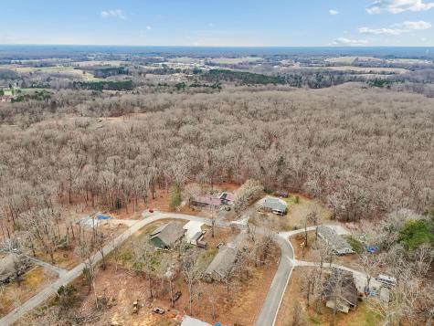 305 Oak Leaf Circle Winchester TN 37398