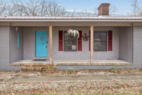 305 Oak Leaf Circle Winchester TN 37398