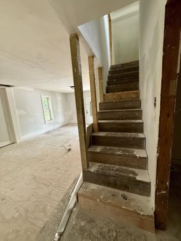 10261/2 Bridge Street Columbia TN 38401