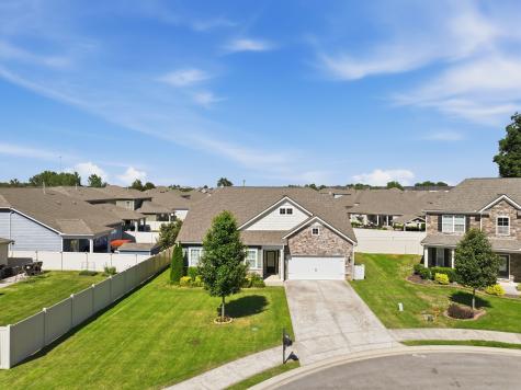 1110 Locus Lane Murfreesboro TN 37128