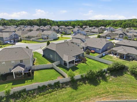 1110 Locus Lane Murfreesboro TN 37128