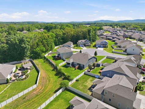 1110 Locus Lane Murfreesboro TN 37128