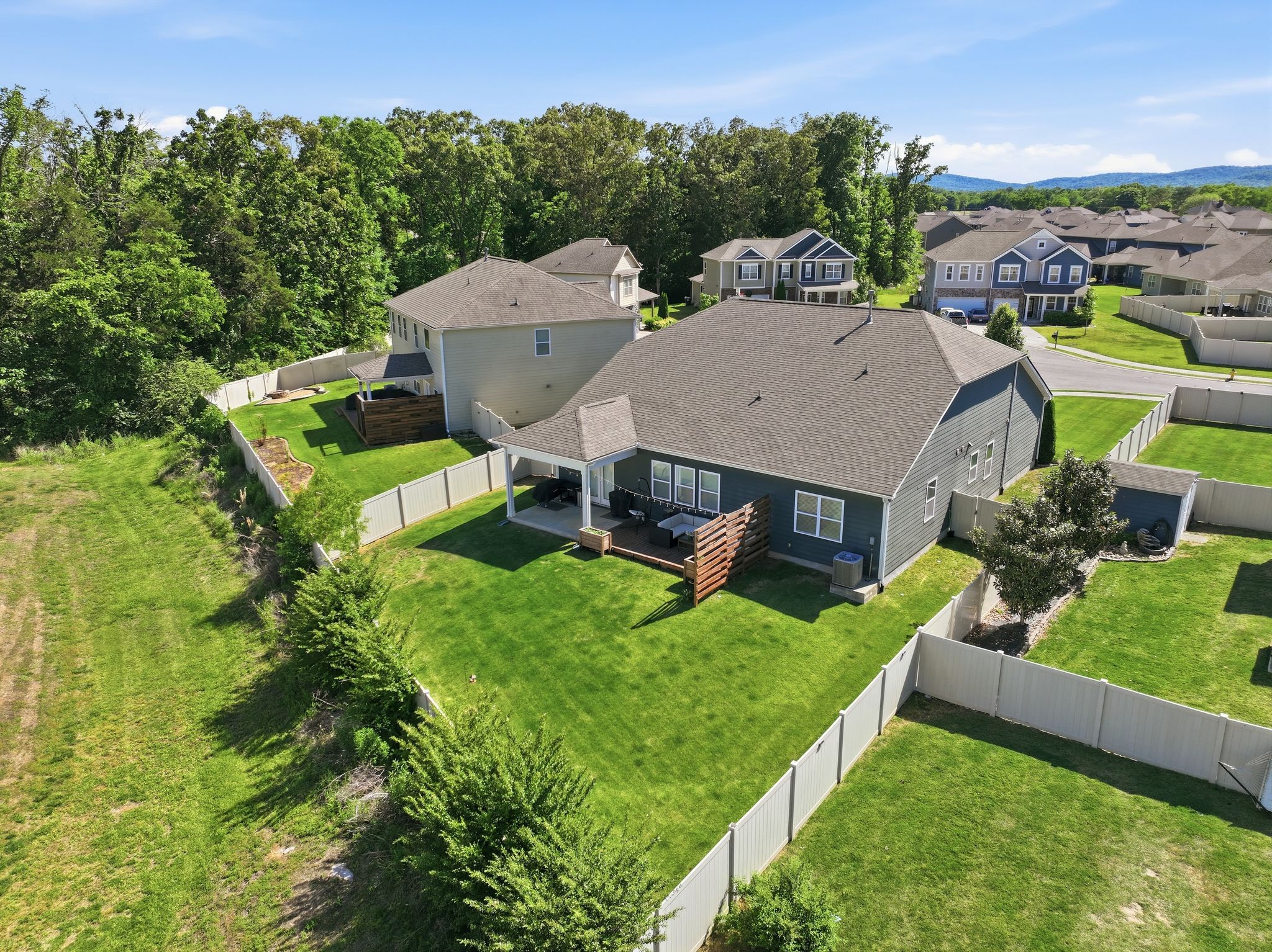 1110 Locus Lane Murfreesboro TN 37128