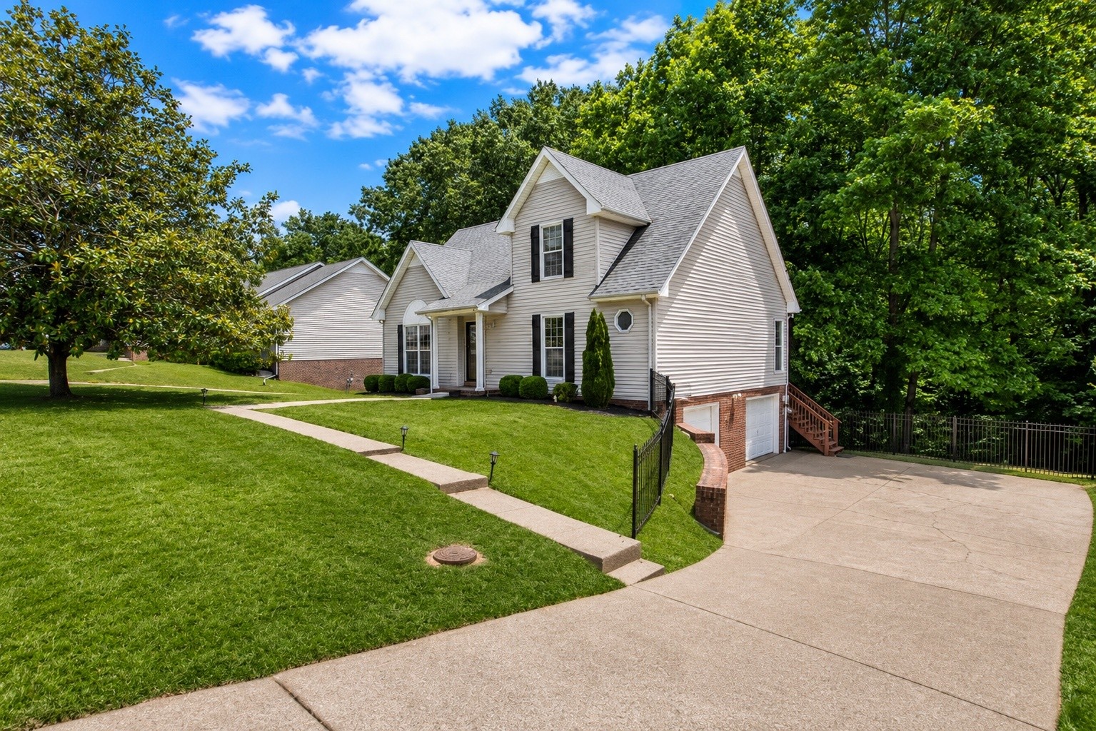 755 Cloud Drive Clarksville TN 37043