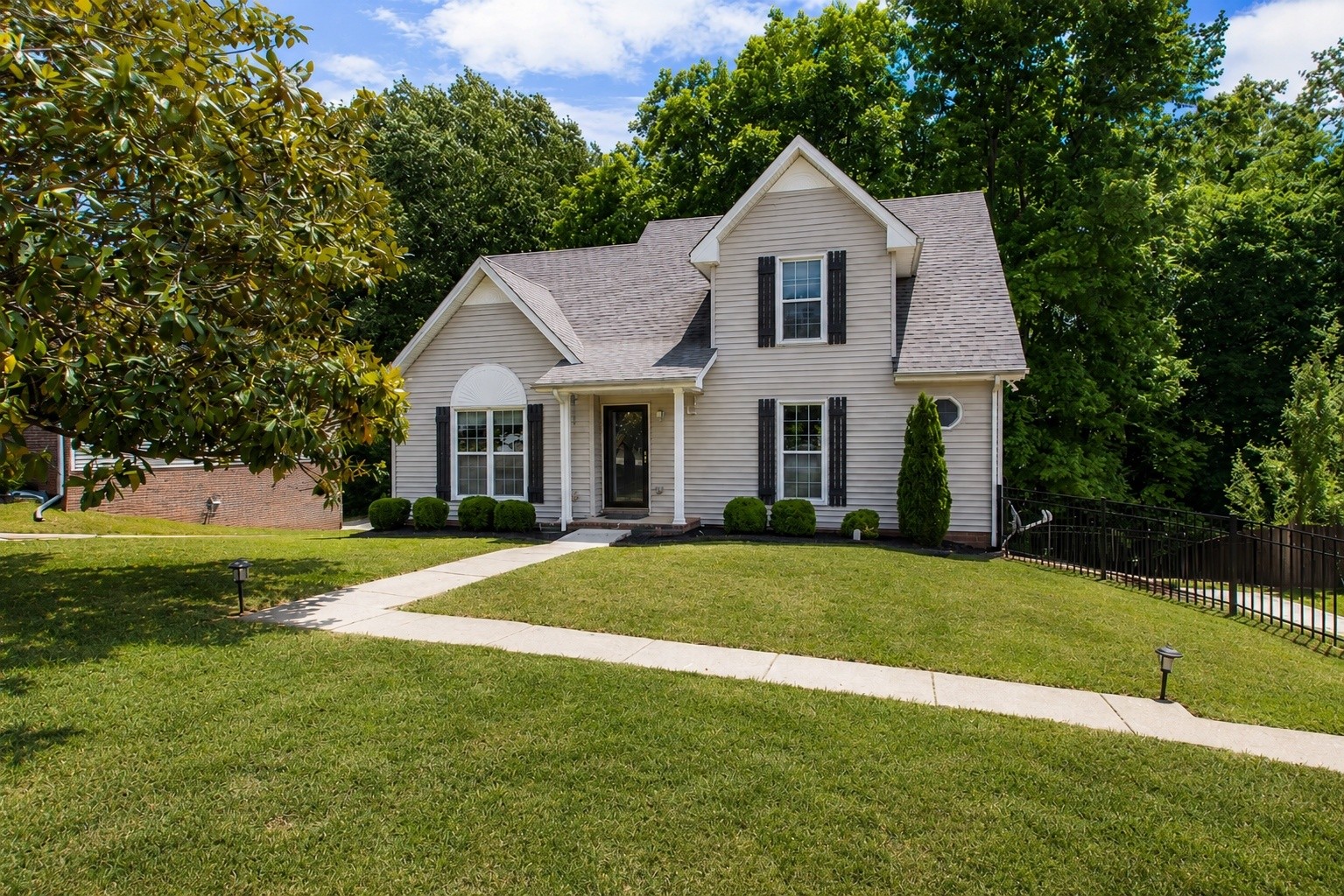 755 Cloud Drive Clarksville TN 37043