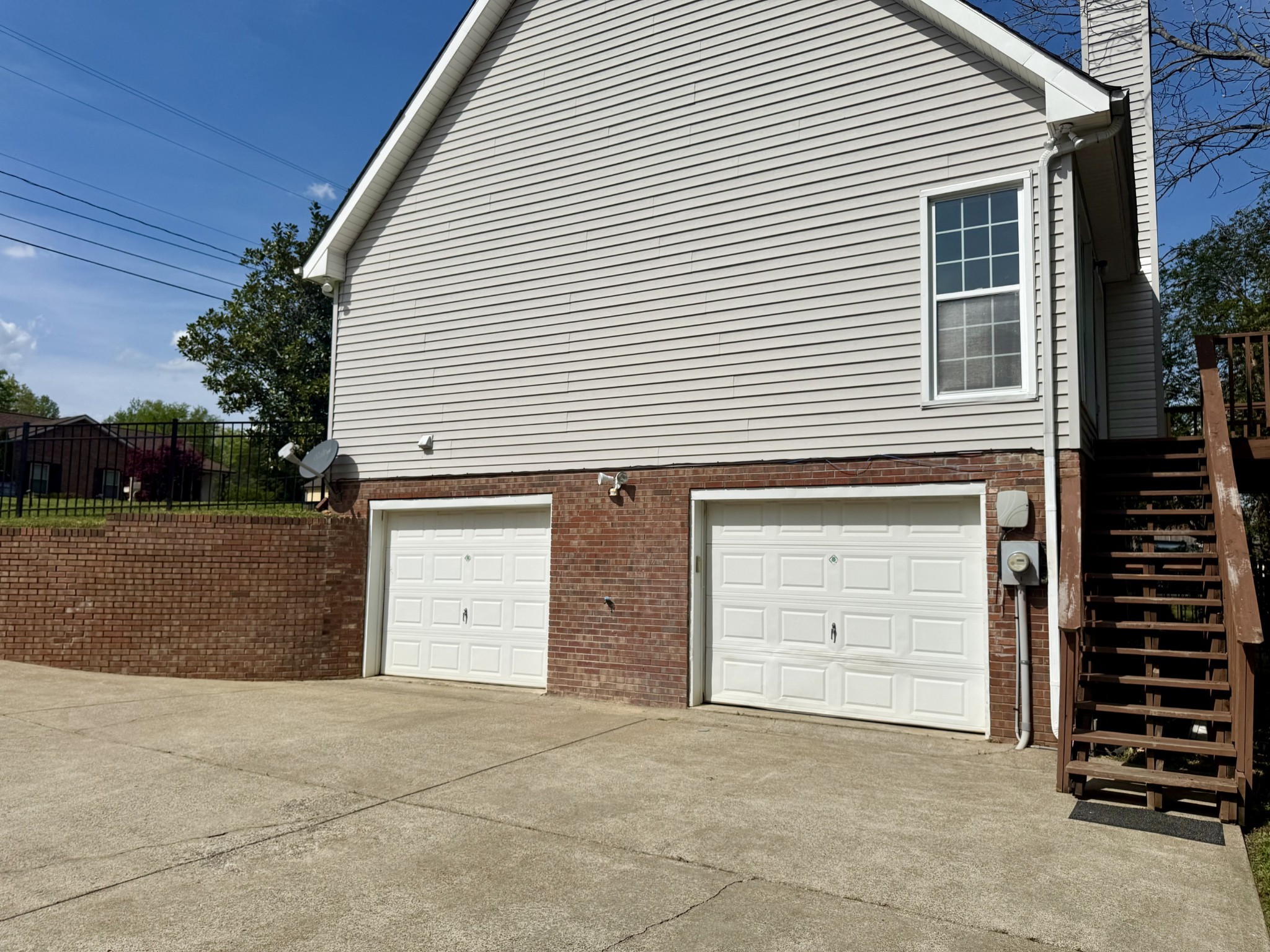 755 Cloud Drive Clarksville TN 37043