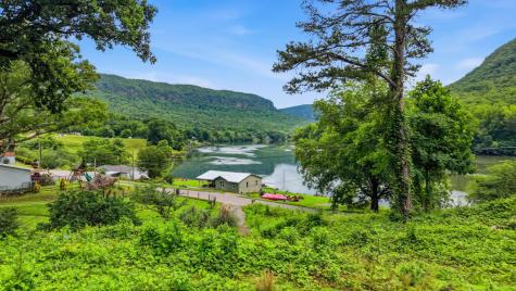 20045 River Canyon Road Chattanooga TN 37405