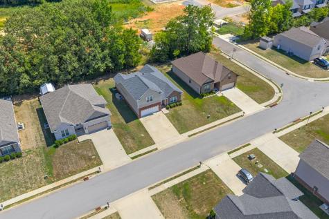333 Chase Drive Clarksville TN 37043