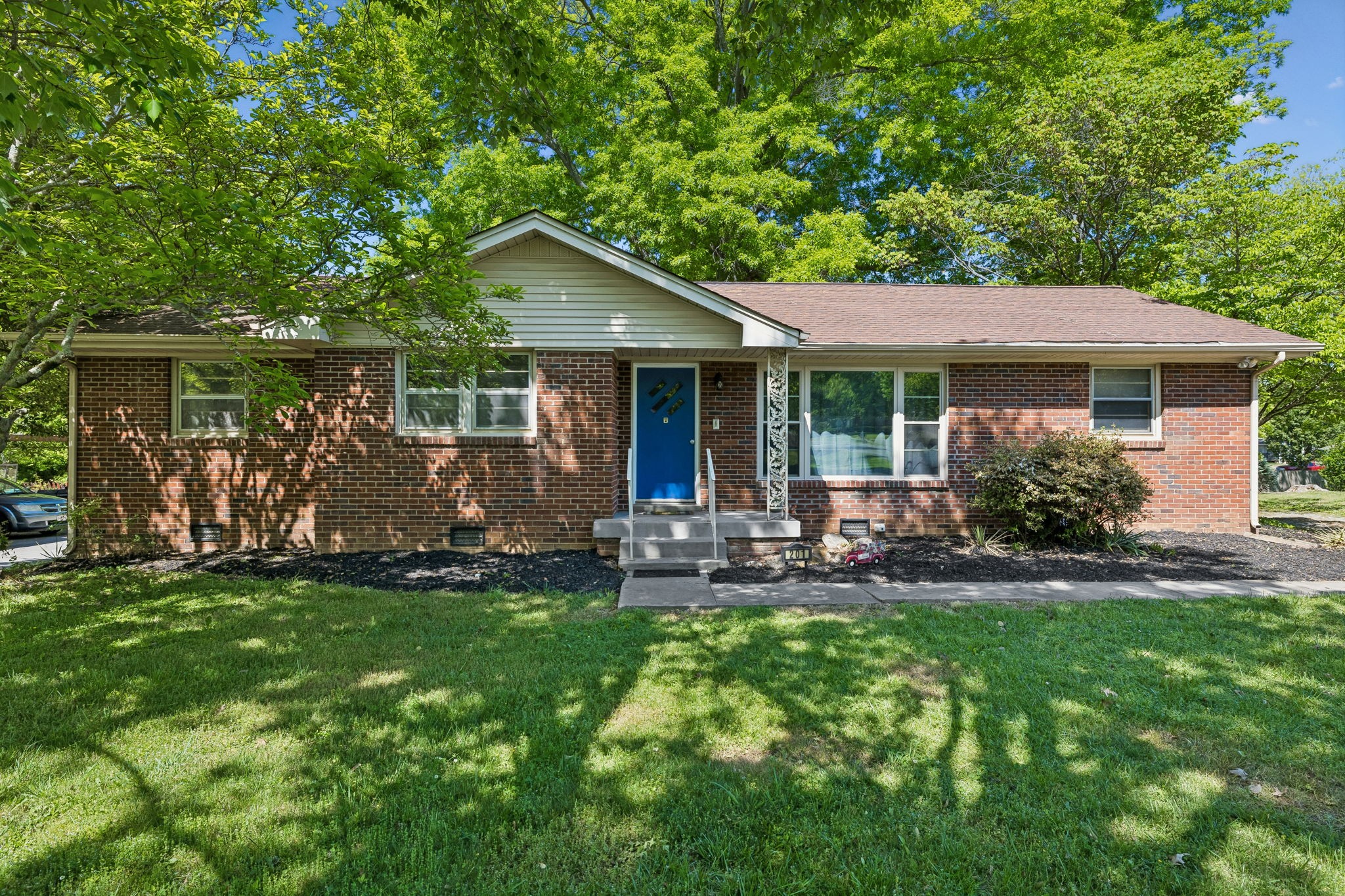 201 Pleasant Hill Drive Springfield TN 37172