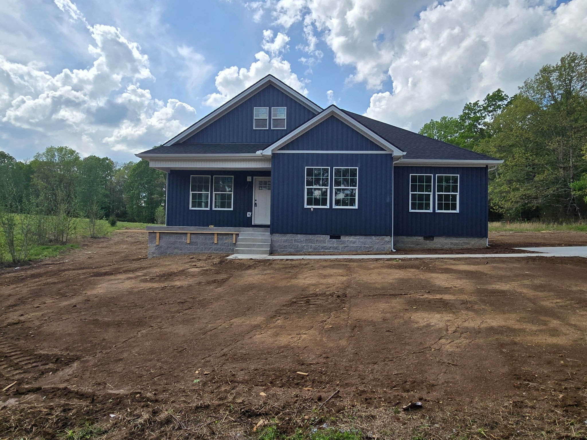 1084 Manley Loop Dickson TN 37055