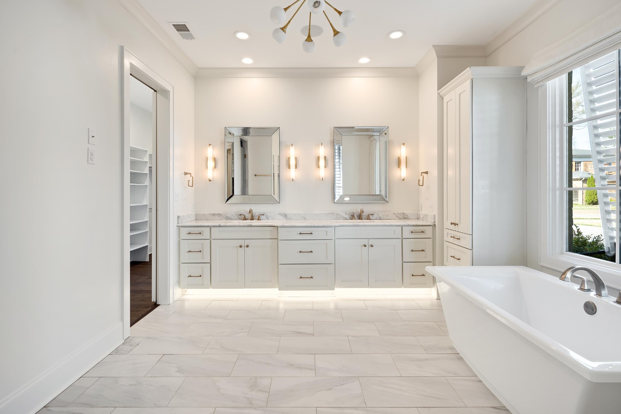 9053 Winston Woods Circle Germantown TN 38139