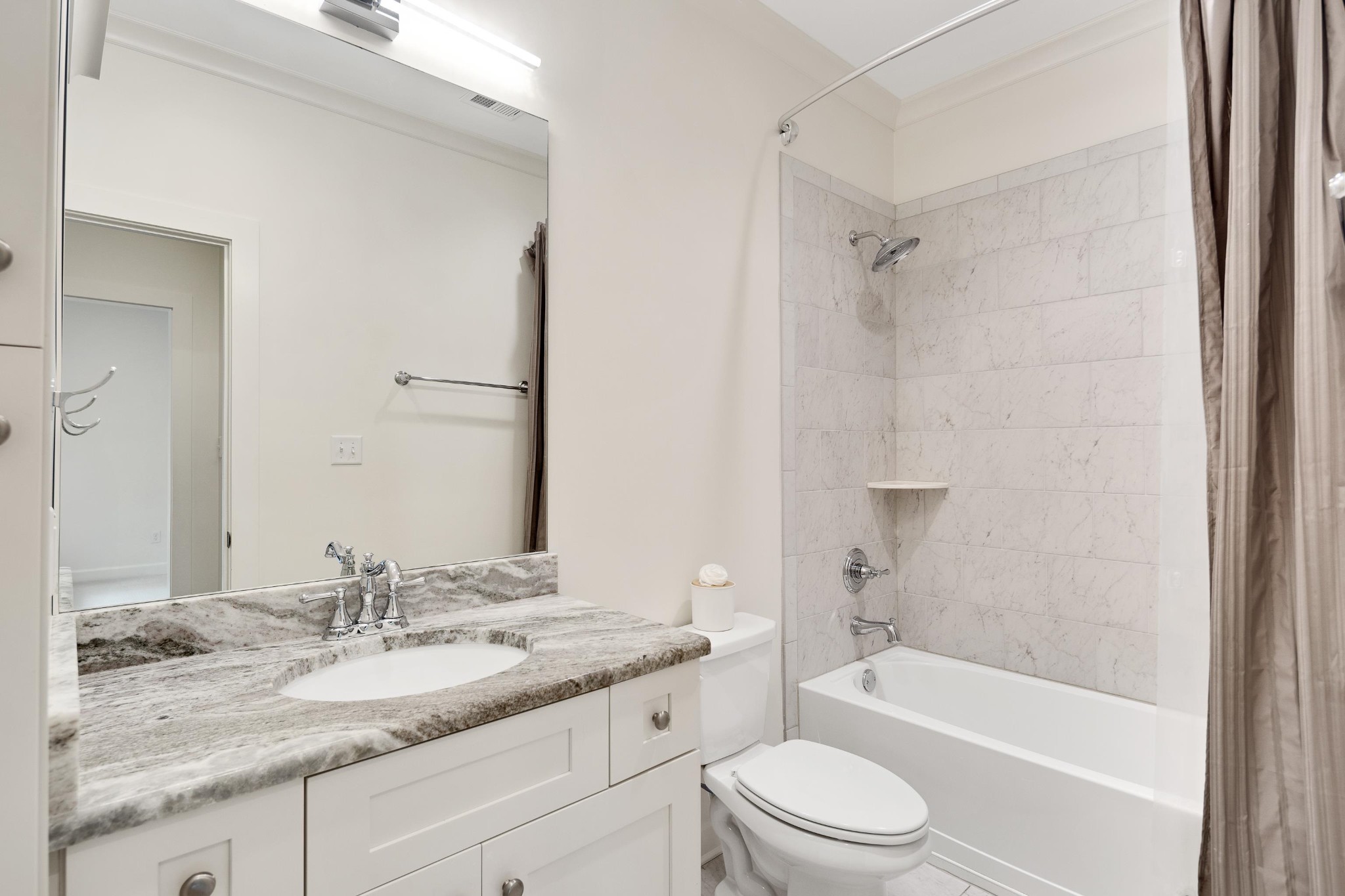 9053 Winston Woods Circle Germantown TN 38139