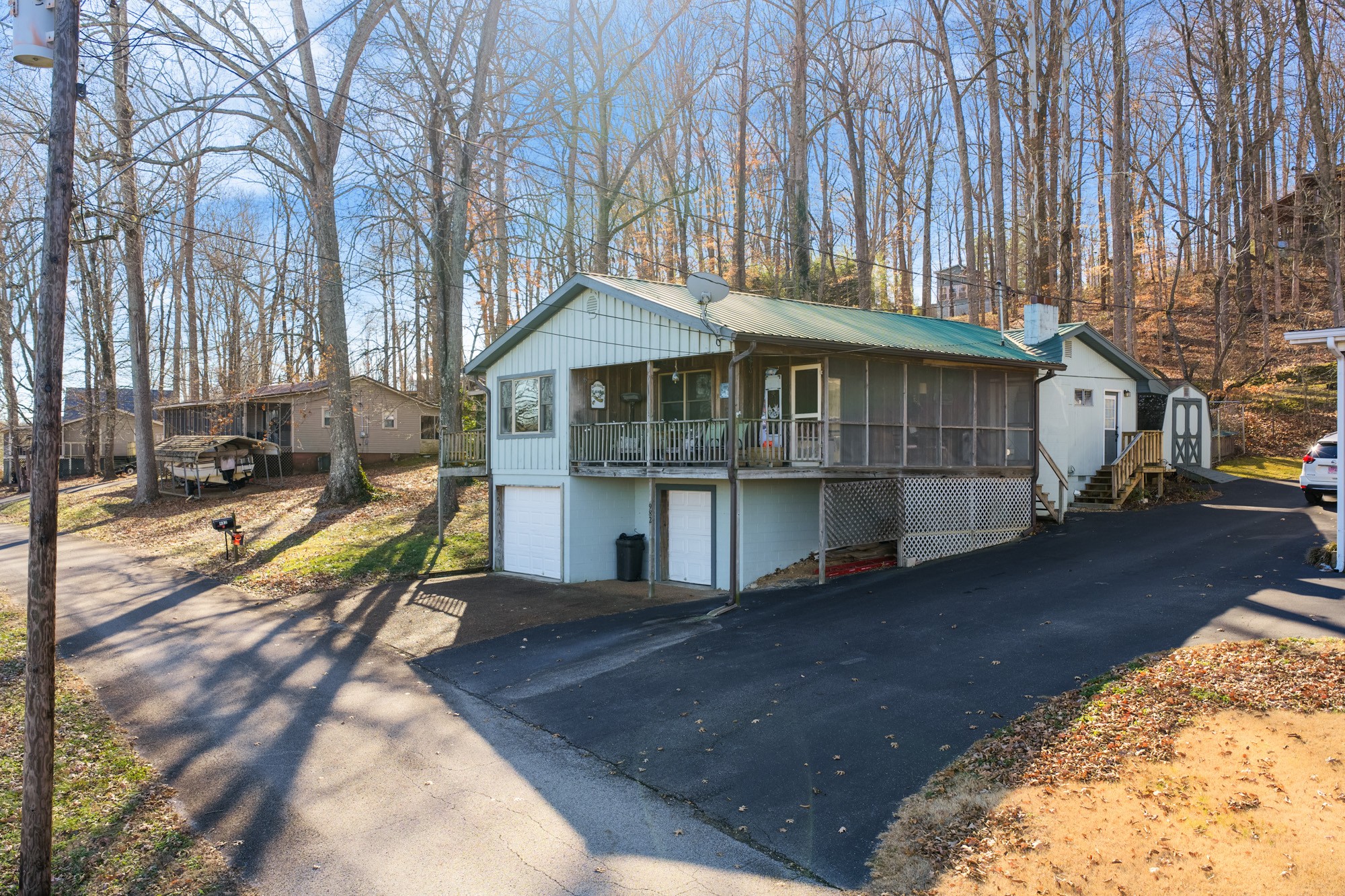 982 Lost Creek Boat Dock Road Decaturville TN 38329