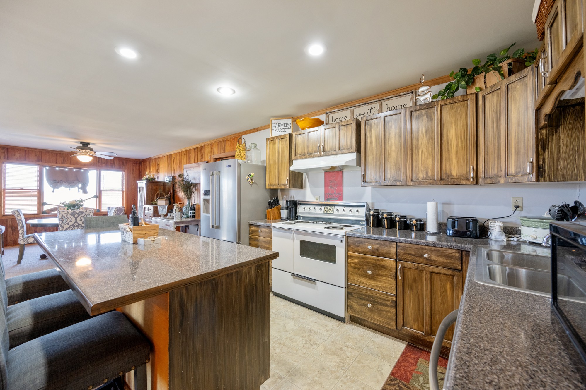 982 Lost Creek Boat Dock Road Decaturville TN 38329