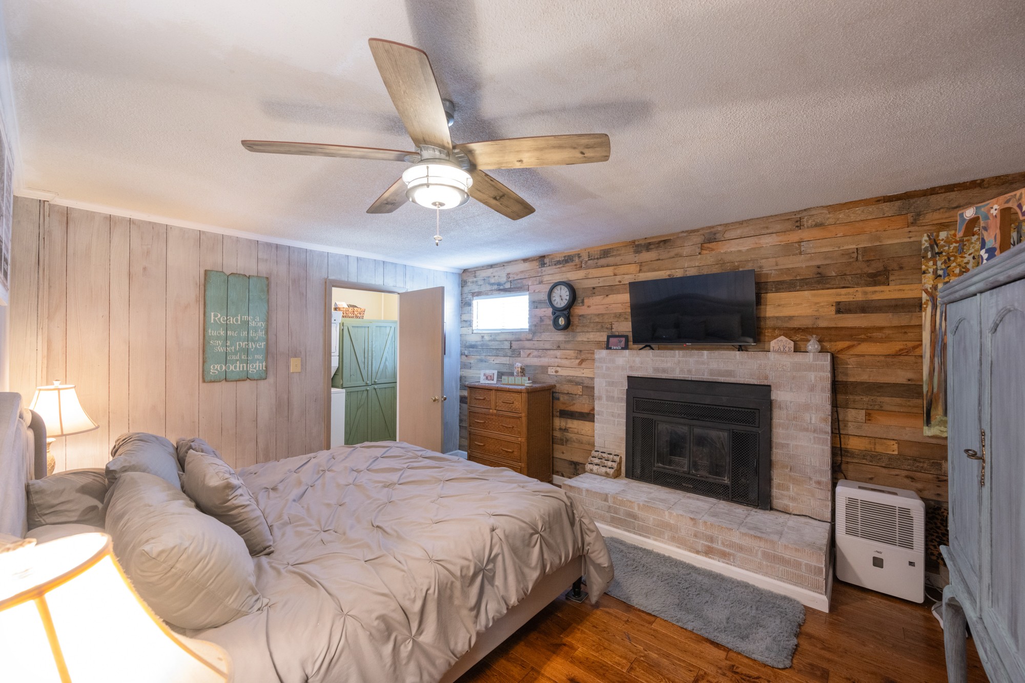 982 Lost Creek Boat Dock Road Decaturville TN 38329