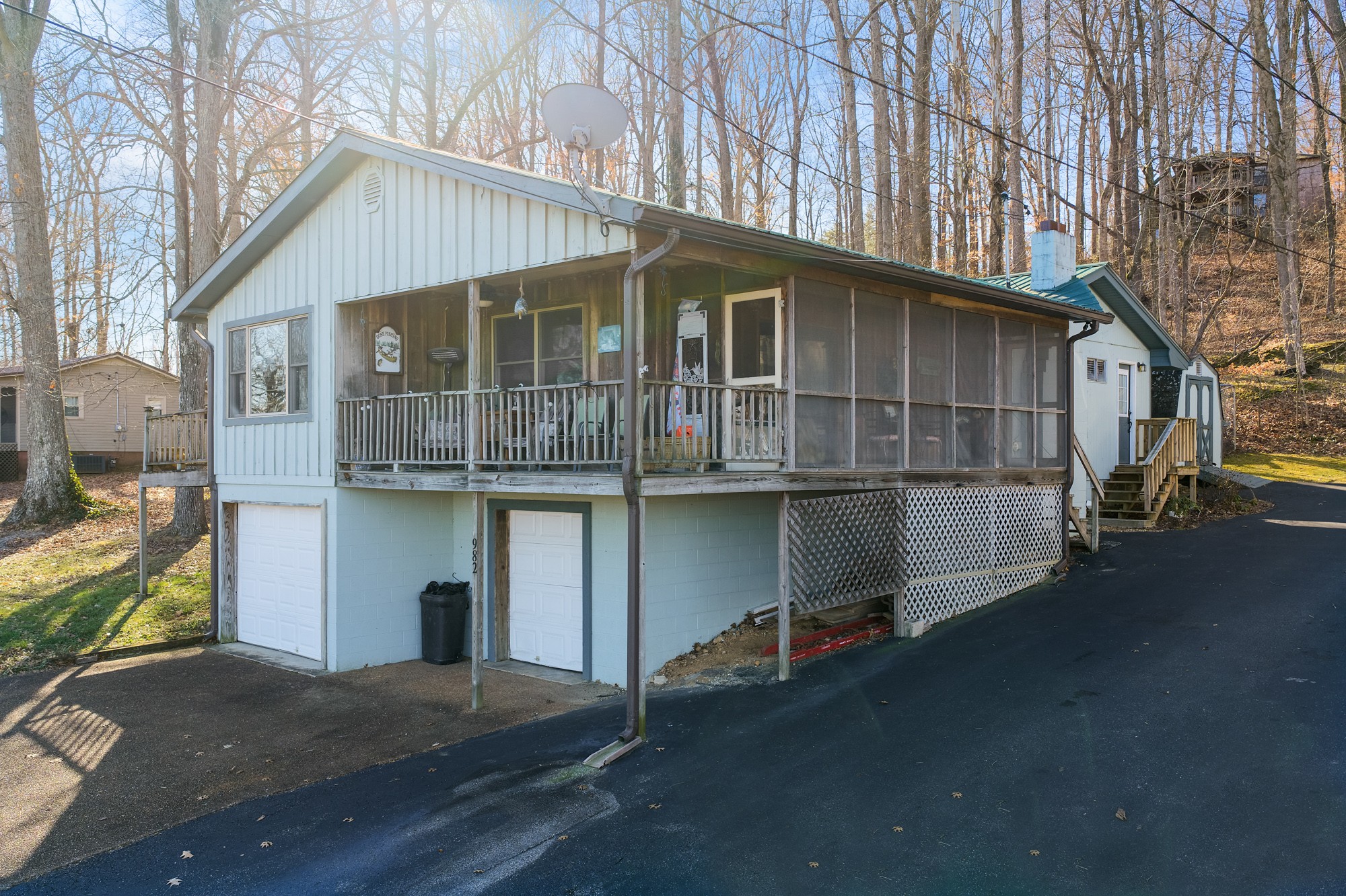 982 Lost Creek Boat Dock Road Decaturville TN 38329