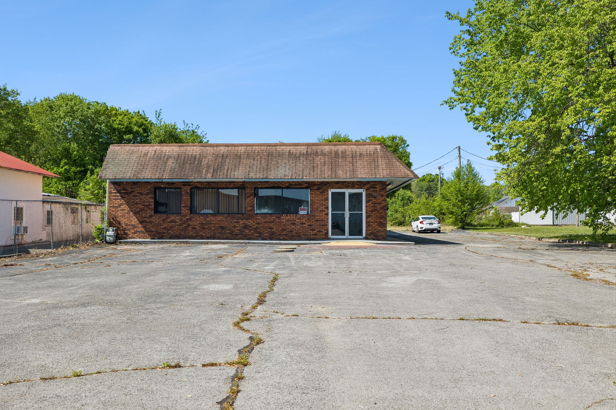 112 S Collins Street Tullahoma TN 37388