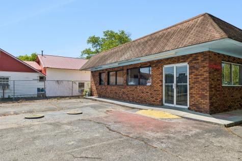 112 S Collins Street Tullahoma TN 37388