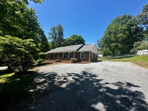 1026 Highland Drive Dickson TN 37055