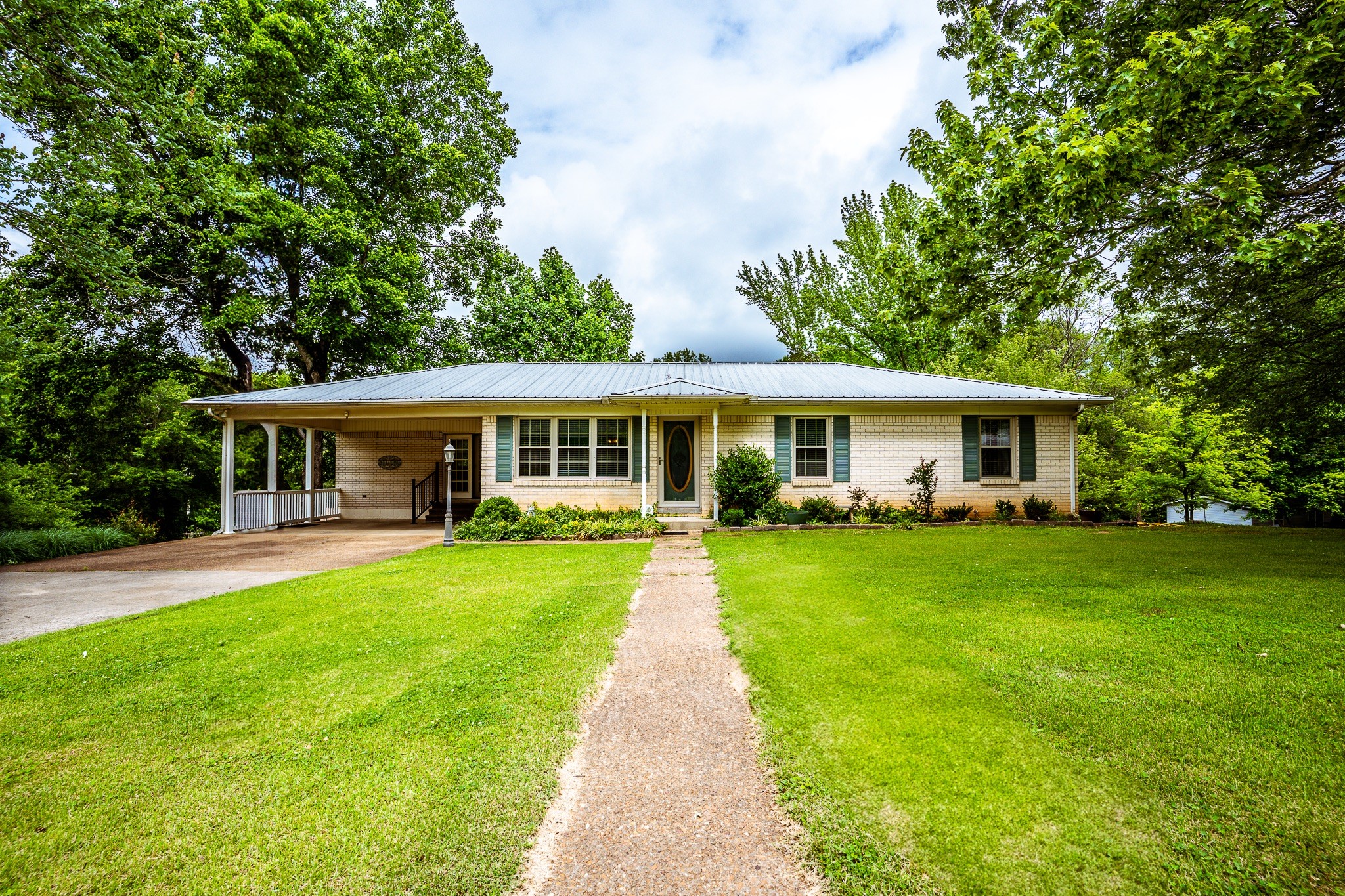 406 Longview Street Camden TN 38320