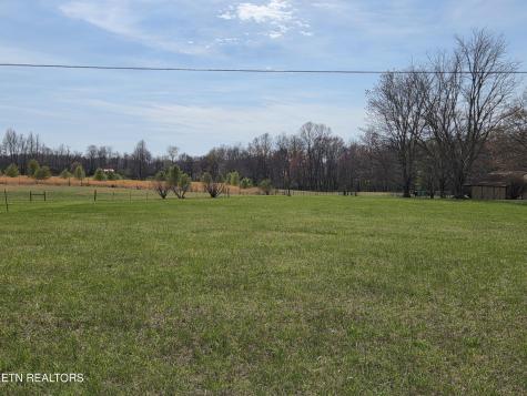 195 NW Ray Cem Road Sparta TN 38583