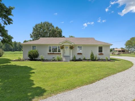 40 Yates Road Hillsboro TN 37342