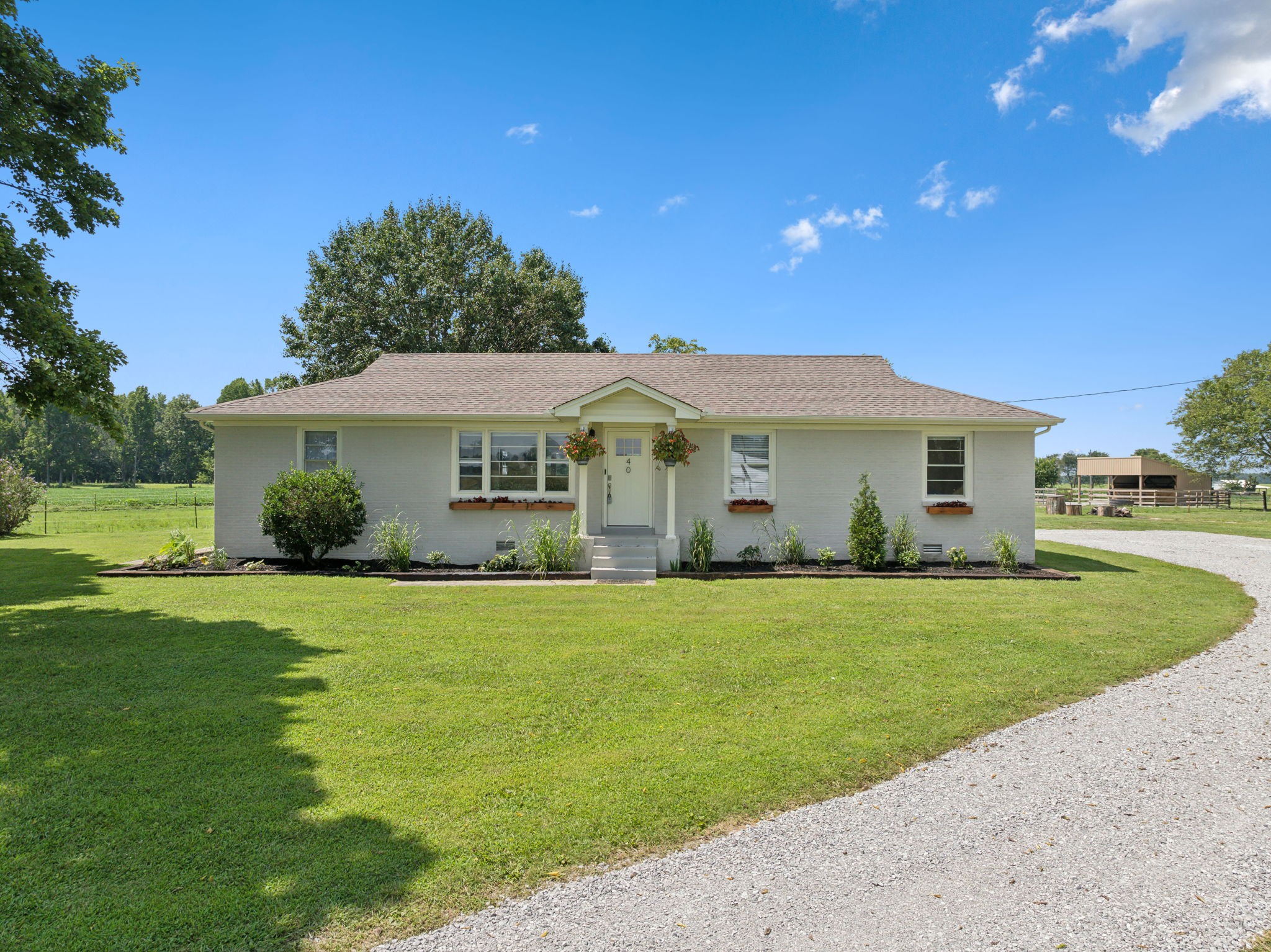 40 Yates Road Hillsboro TN 37342