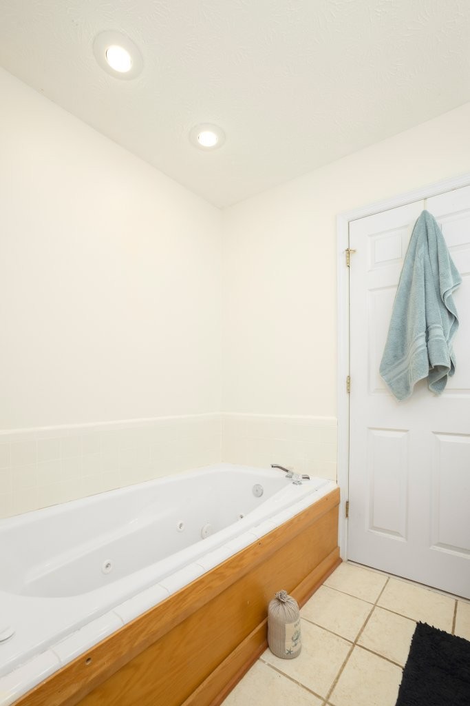 52 Cherry Lane Morrison TN 37357