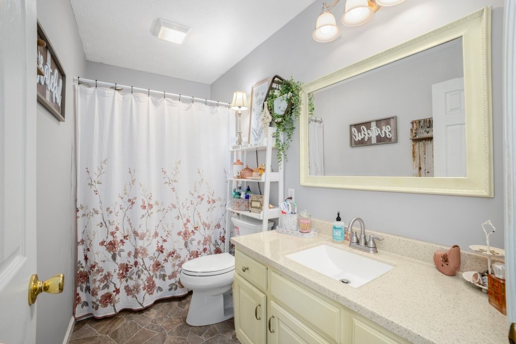 52 Cherry Lane Morrison TN 37357