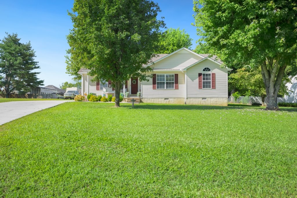 52 Cherry Lane Morrison TN 37357