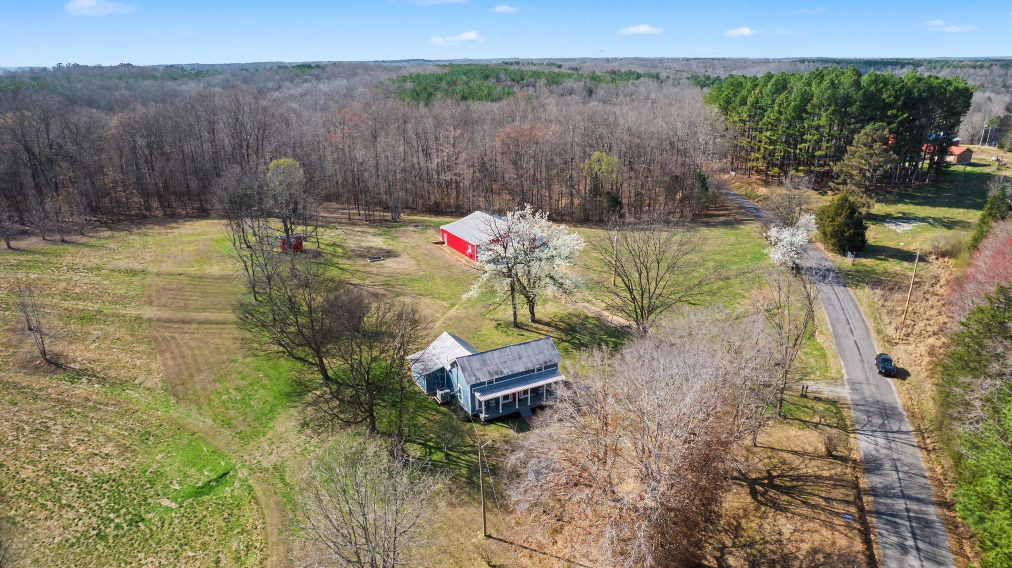 77 Warren Hollow Road Five Points TN 38457