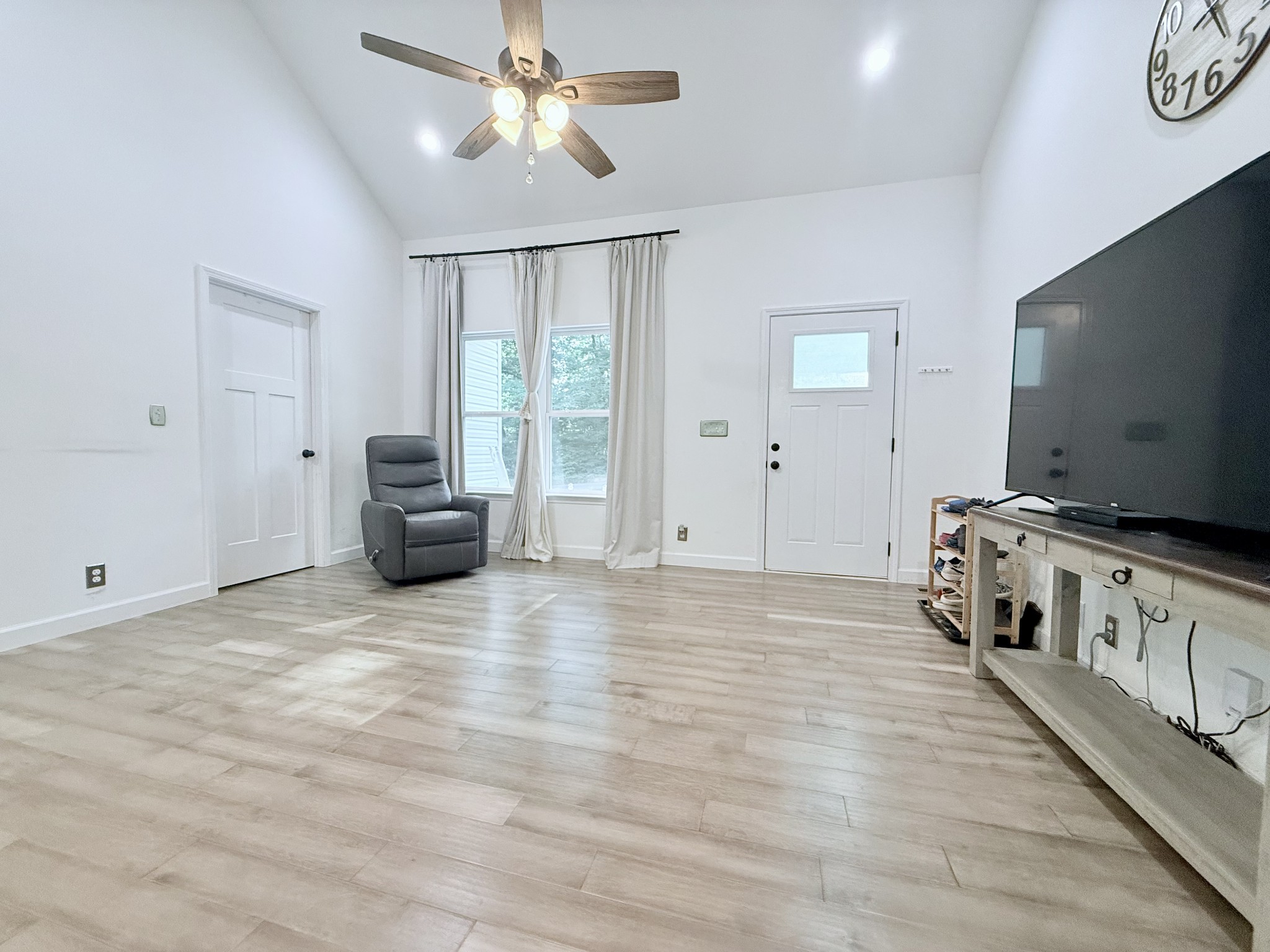 1021 Woodmont Drive Dickson TN 37055