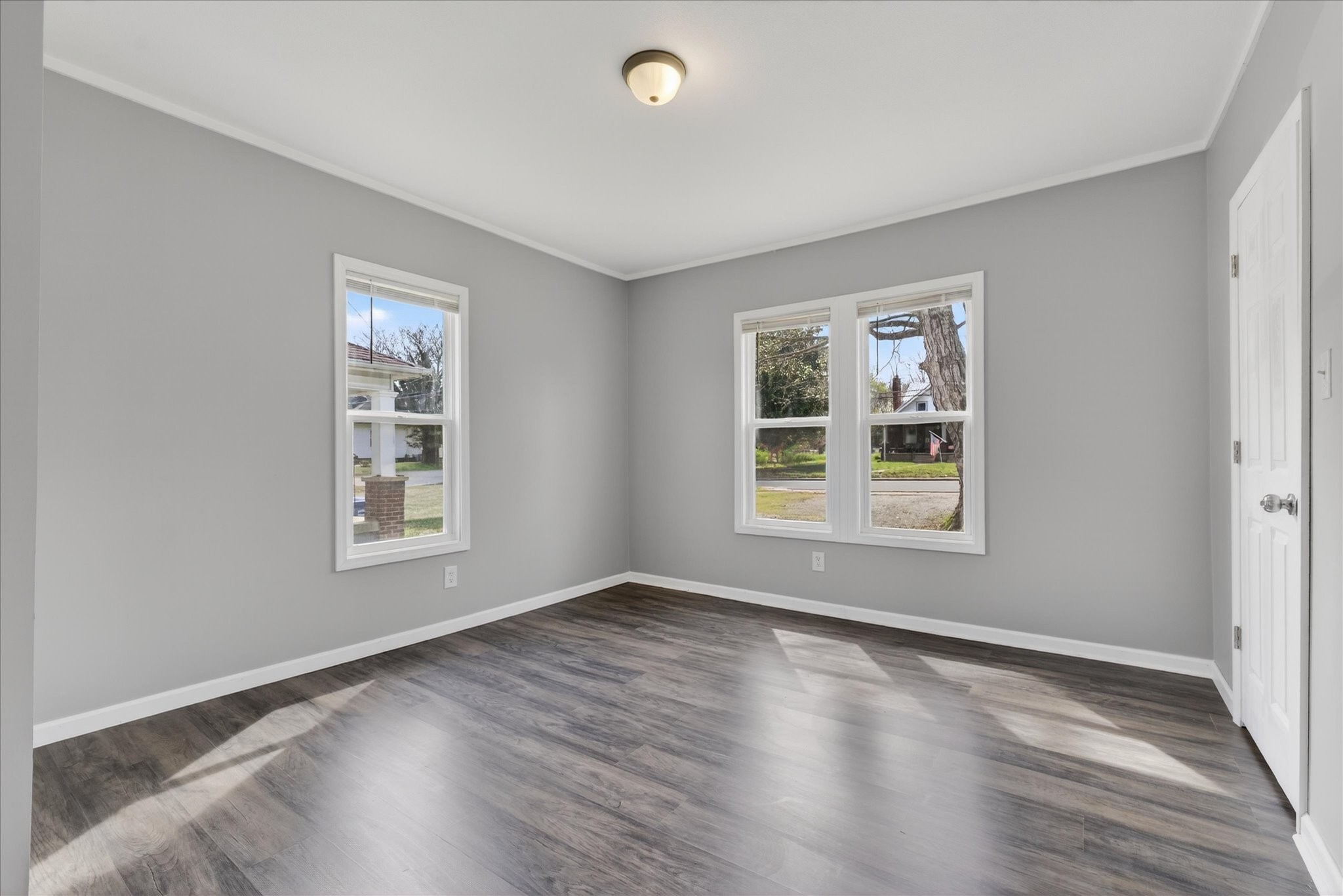 859 Greenwood Avenue Clarksville TN 37040