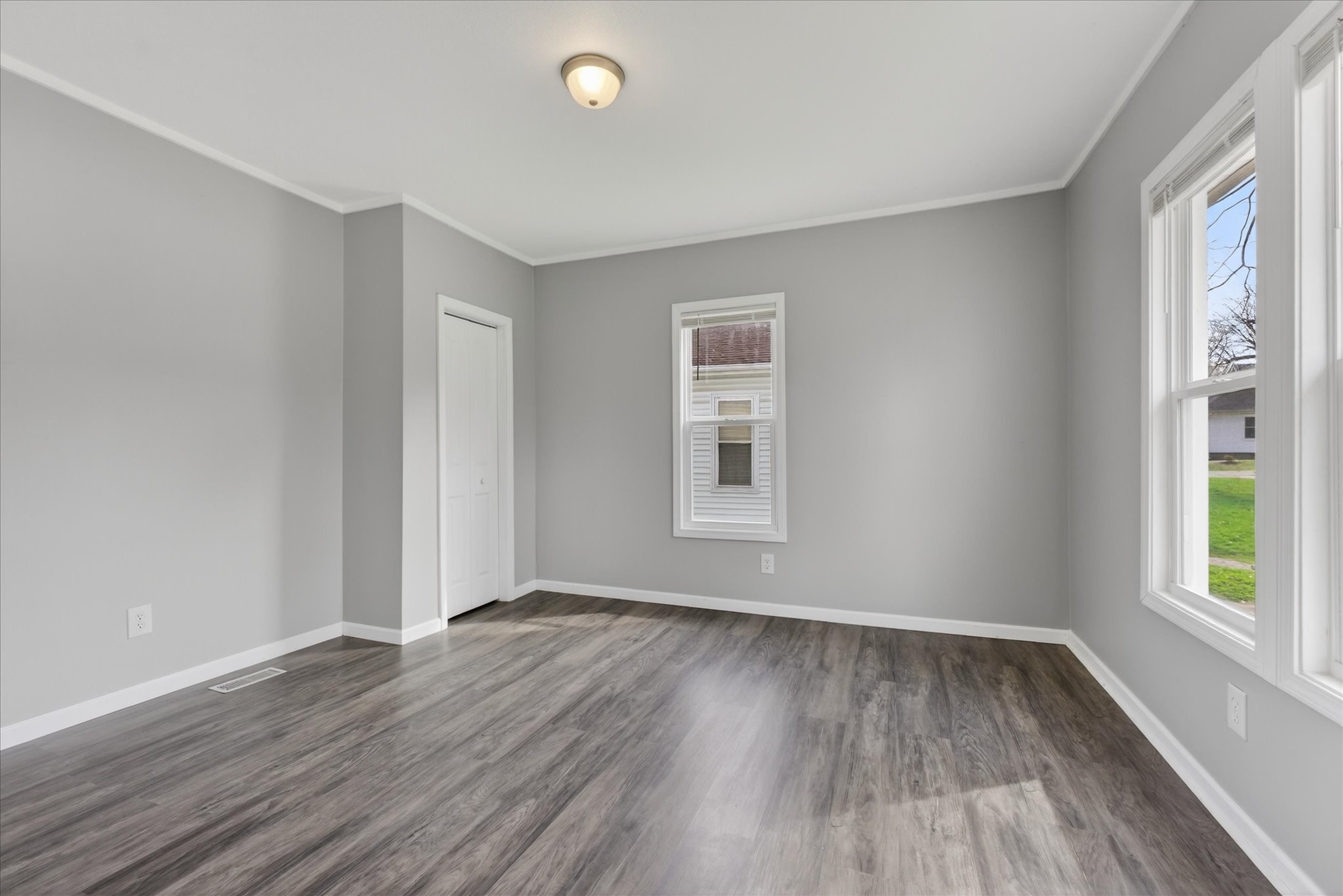 859 Greenwood Avenue Clarksville TN 37040