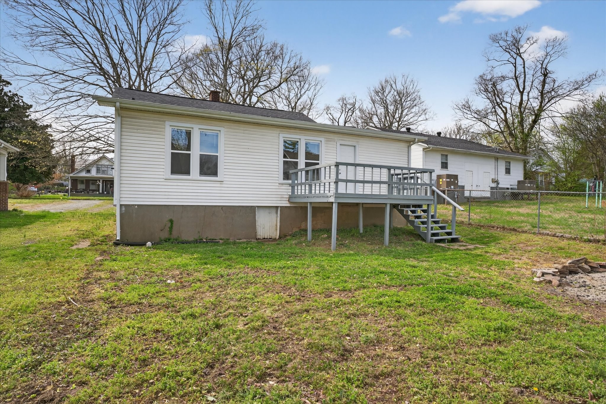 859 Greenwood Avenue Clarksville TN 37040