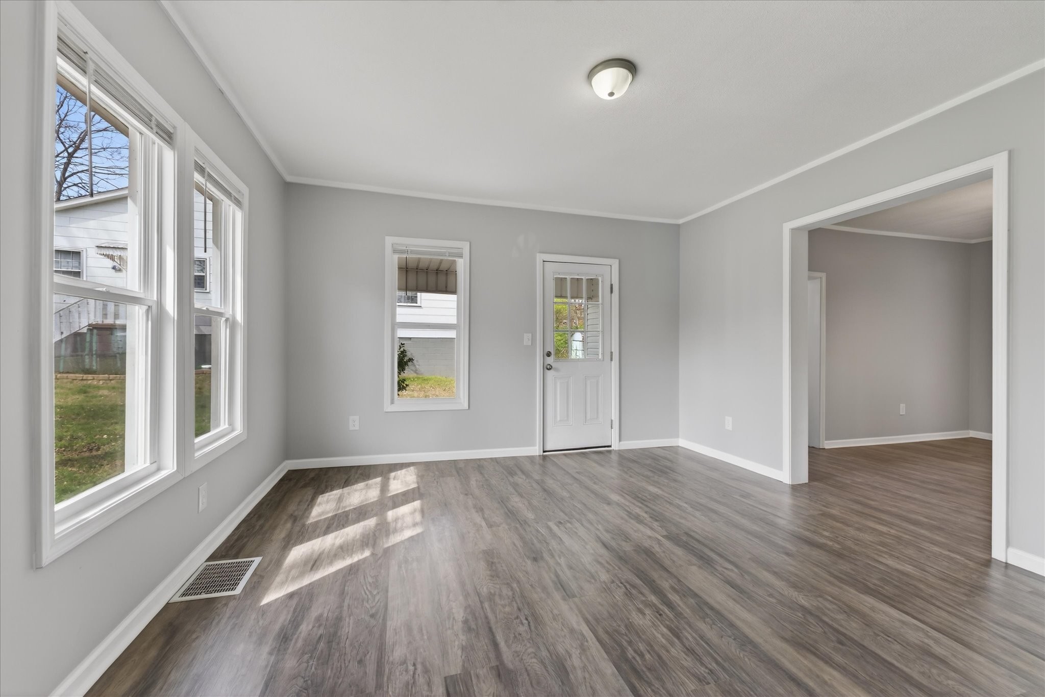 859 Greenwood Avenue Clarksville TN 37040