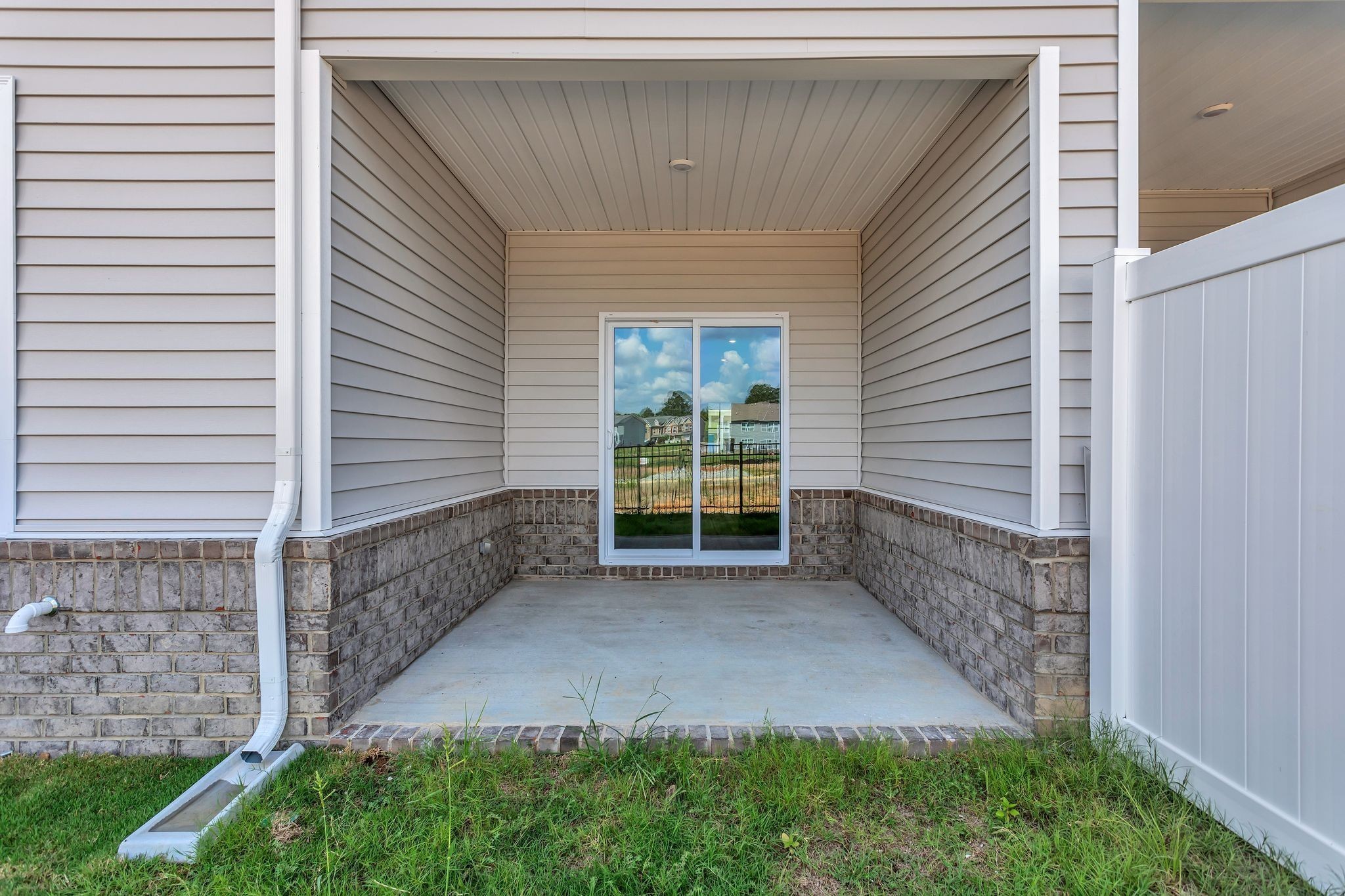 1692 Manuka Lane Columbia TN 38401