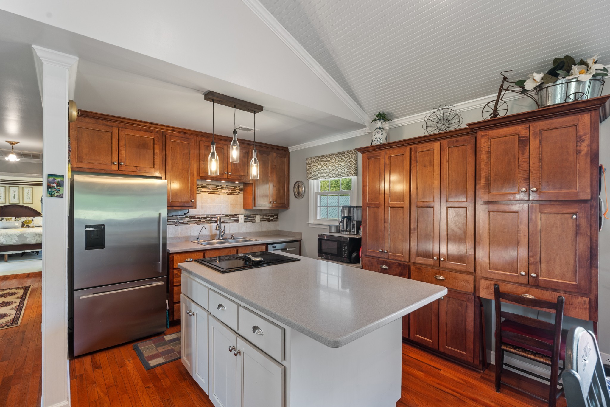 10779 N Tidwell Road Bon Aqua TN 37025