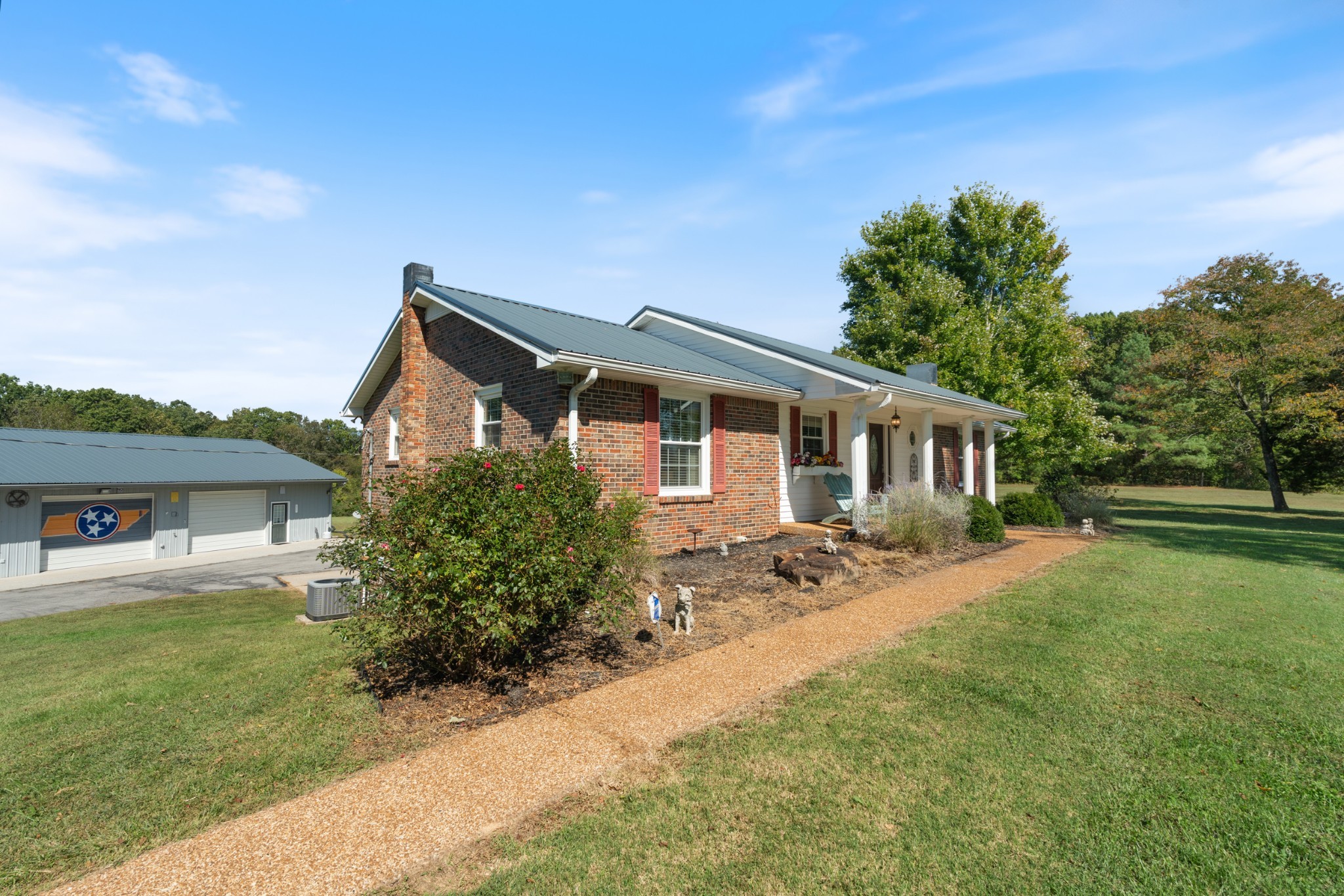 10779 N Tidwell Road Bon Aqua TN 37025