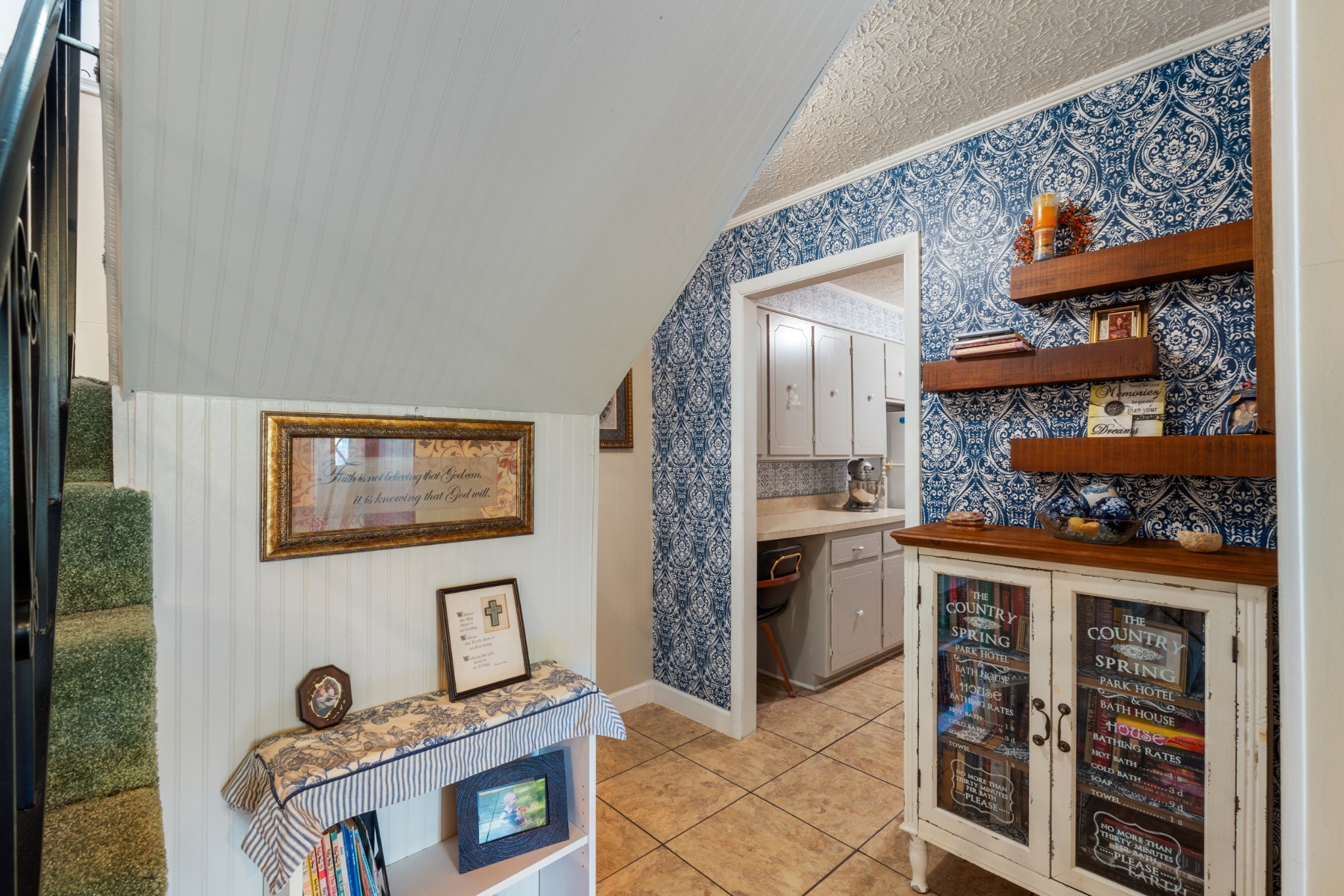 10779 N Tidwell Road Bon Aqua TN 37025