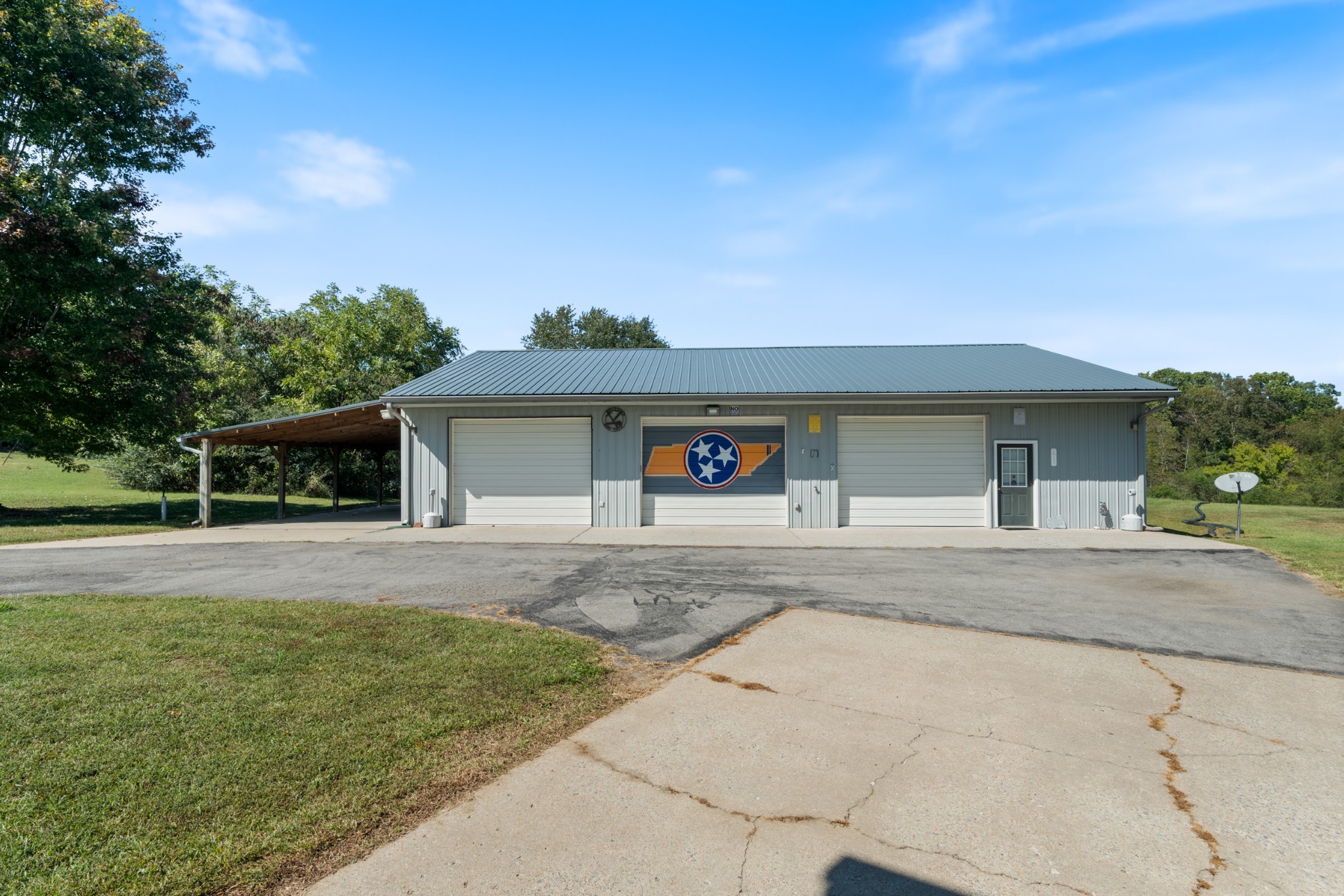 10779 N Tidwell Road Bon Aqua TN 37025