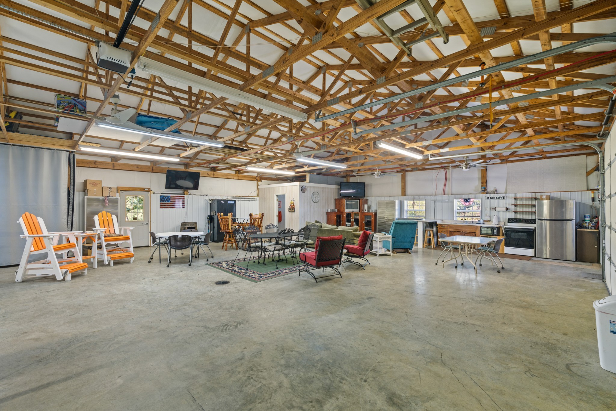 10779 N Tidwell Road Bon Aqua TN 37025
