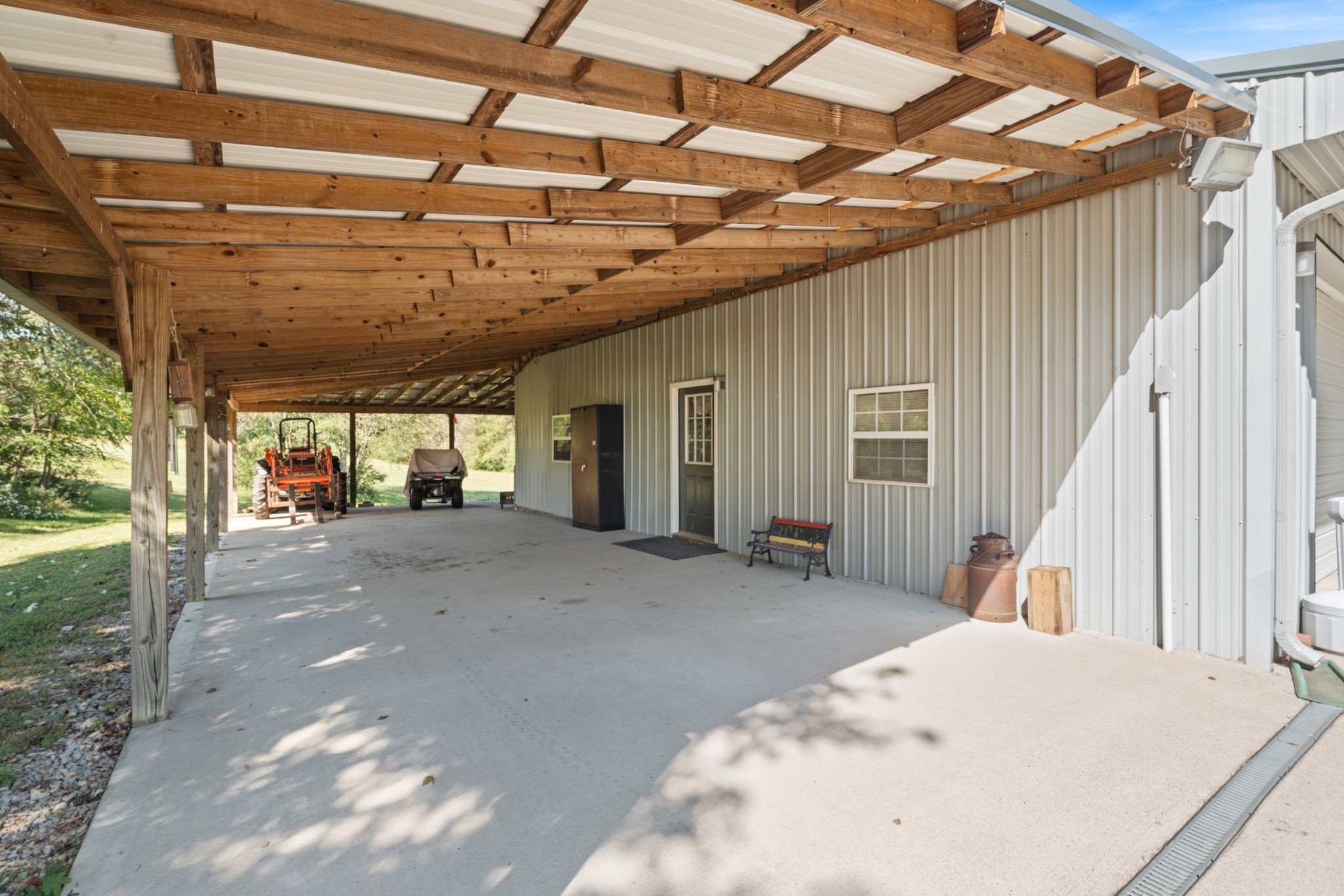 10779 N Tidwell Road Bon Aqua TN 37025