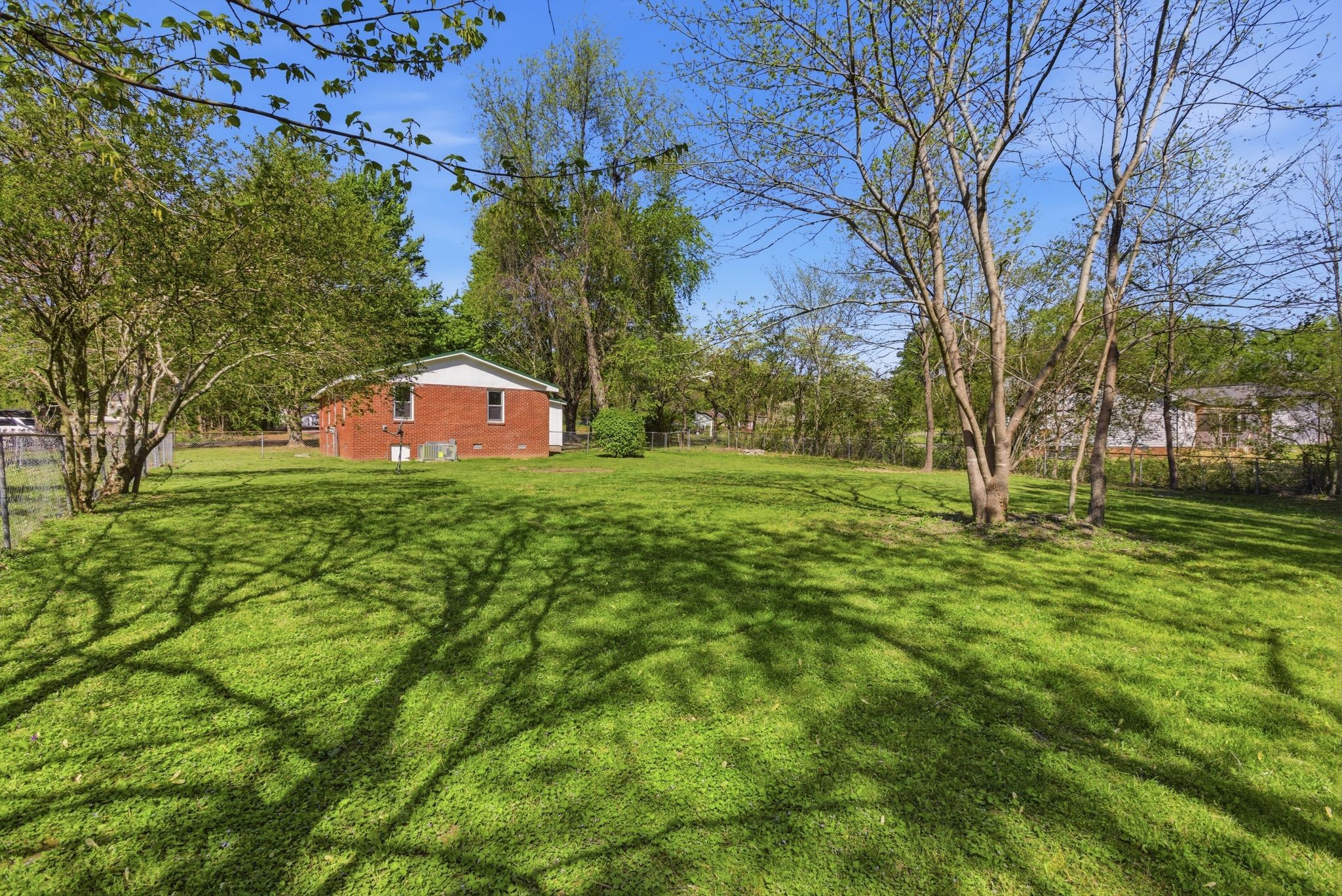 1021 Preston Drive Burns TN 37029